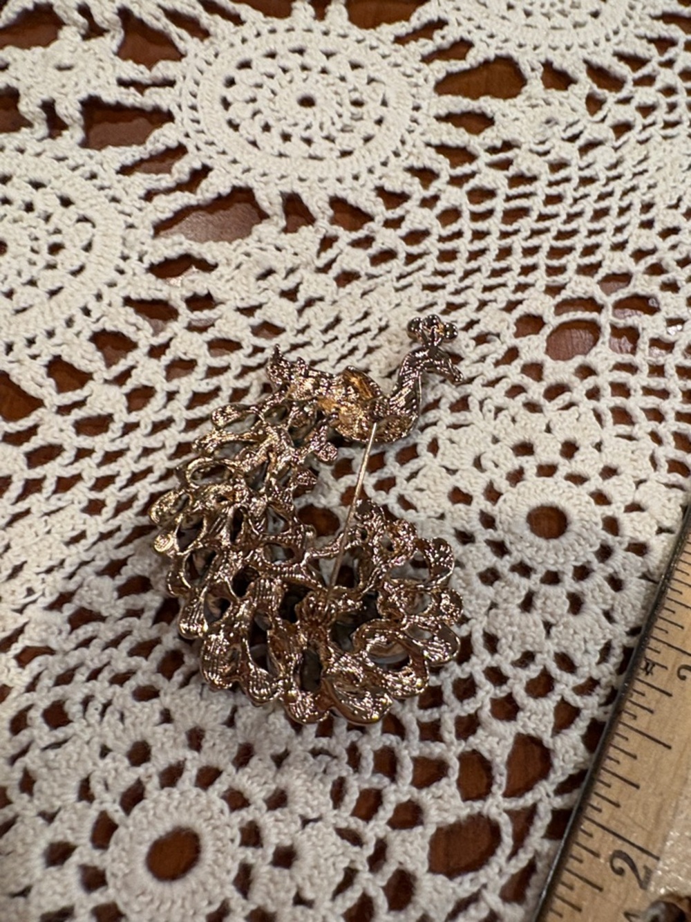 peacock brooch - Picture 3 of 3